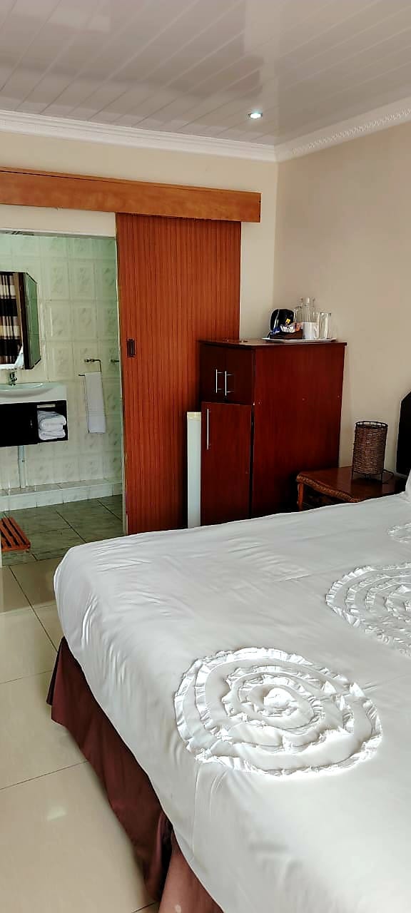 14 Bedroom Property for Sale in Amalinda Eastern Cape